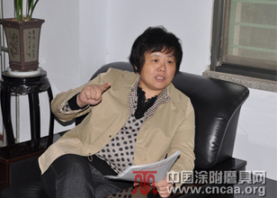 訪涂附磨具分會(huì)理事長 白鴿磨料磨具有限公司董事長胡愛麗