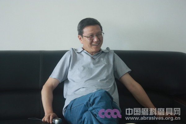 涂協(xié)探討建立涂附磨具技術(shù)信息、專家委員會，促進(jìn)行業(yè)又快又好發(fā)展