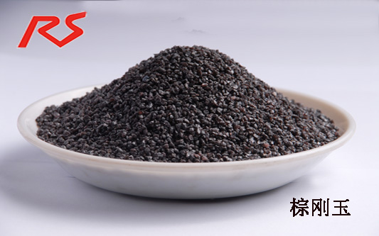 銳石棕剛玉巴馬克砂，傾倒?fàn)t巴馬克砂