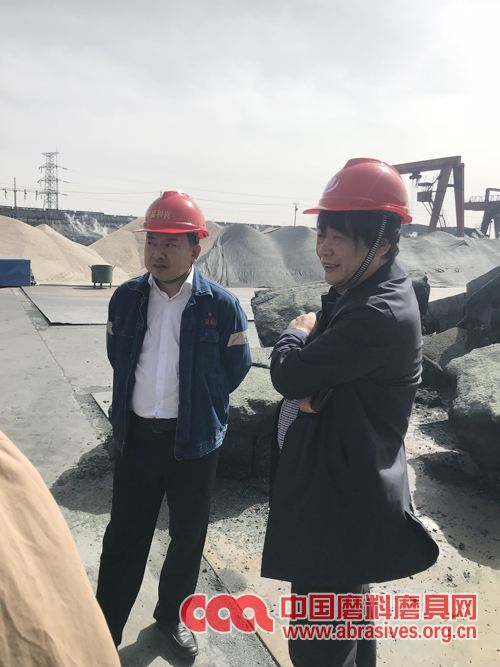 中國磨料磨具專家委員會主任委員趙新力一行調(diào)研寧夏、甘肅地區(qū)碳化硅企業(yè)