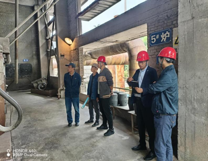 貴陽市工投公司黨委委員、副總經(jīng)理江樂帶隊赴貴州達(dá)眾第七砂輪有限責(zé)任公司開展安全督導(dǎo)檢查